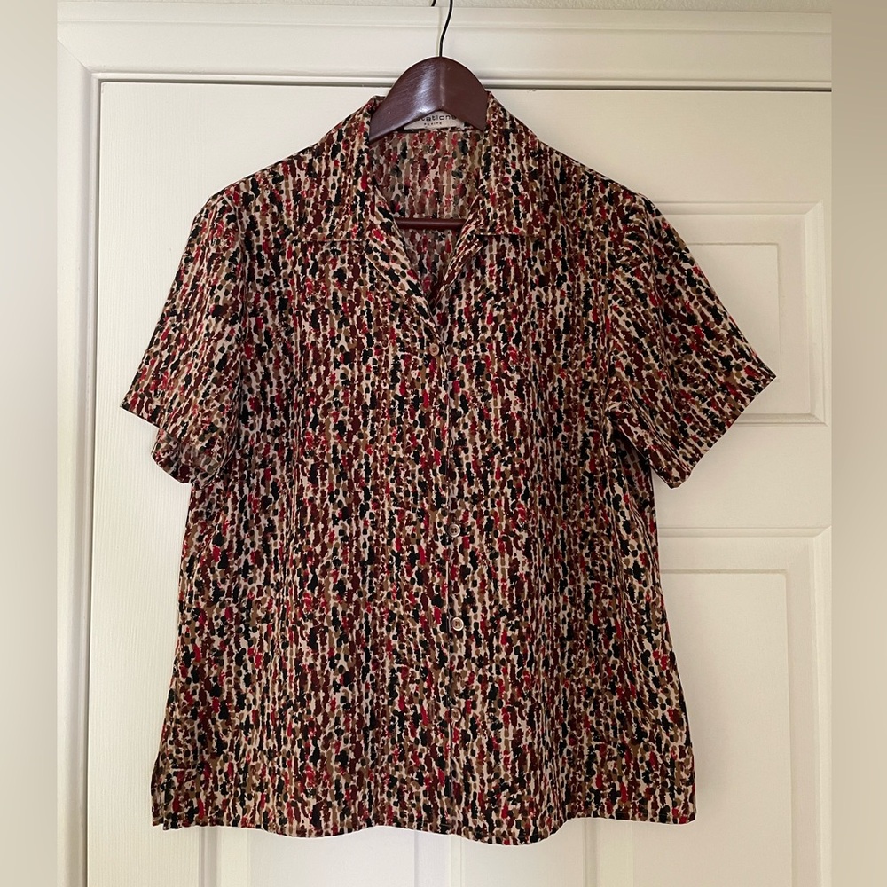 Vintage silky abstract print button down blouse